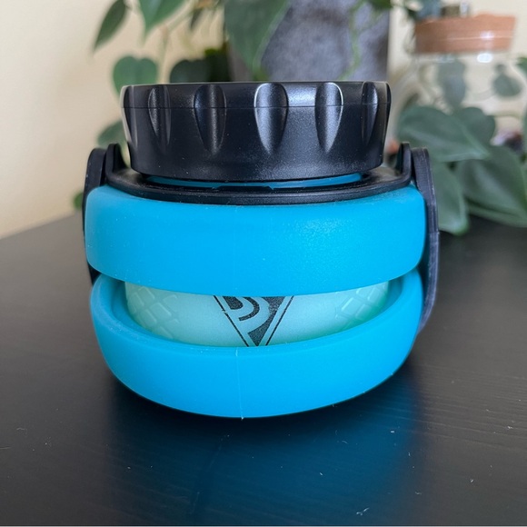 Seattle Sports Pocket Bottle- 26oz - Picture 3 of 4